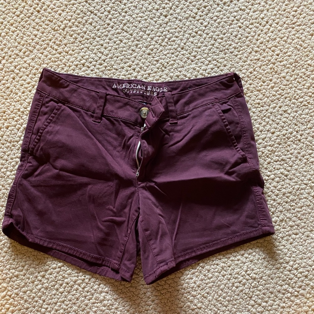 Maroon american eagle shorts